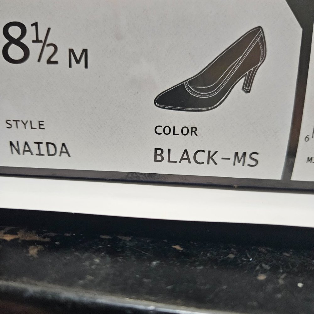 Adrienne Vittadini, Style Naida, color black, high heal, size 8.5. - Picture 14 of 15